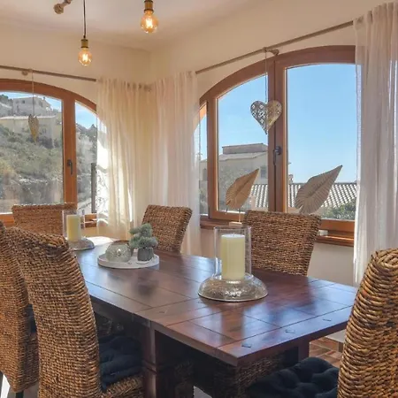 Encinas * Cumbre del Sol